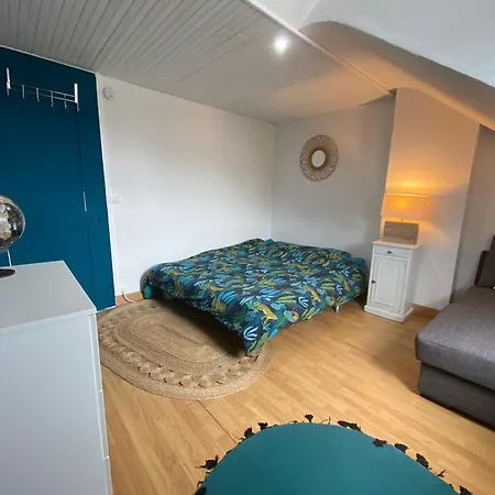 Holiday home La Petite D'onesime *